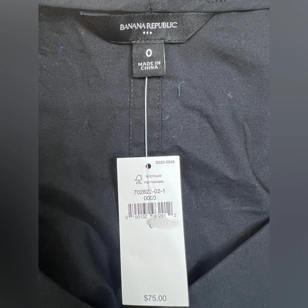 Banana Republic this banana
